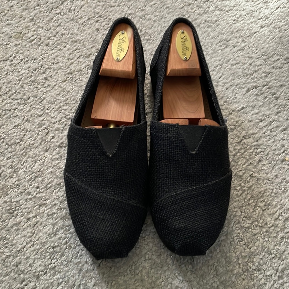 These Tom’s are in perfect condition! They have only been worn once.